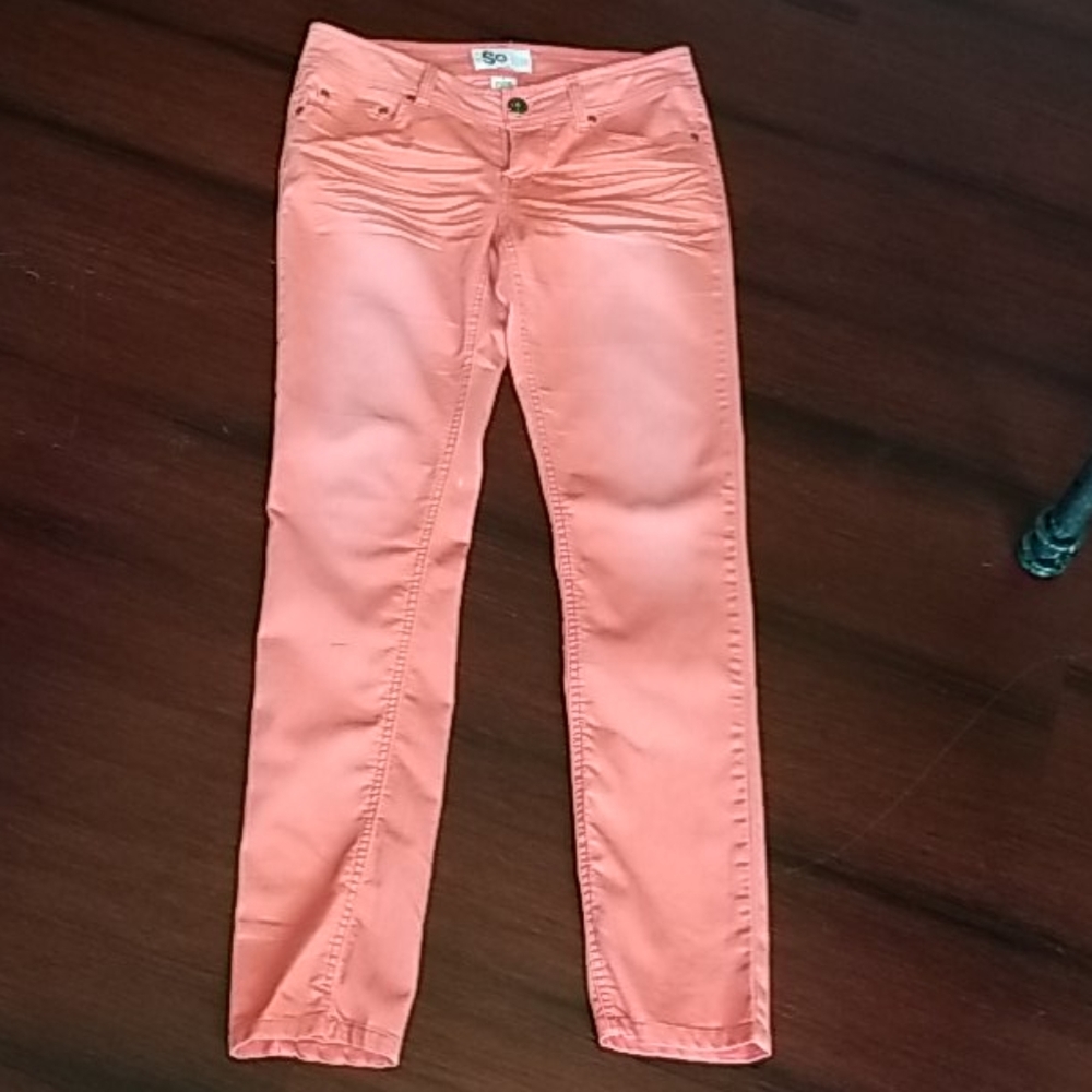 So peach colored skinny jeans